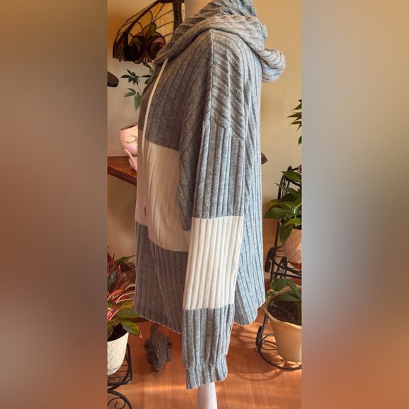 New Long Sleeve Full Zipper Hooded Sweater Size XXL Gray And White Polyester - Picture 4 of 14